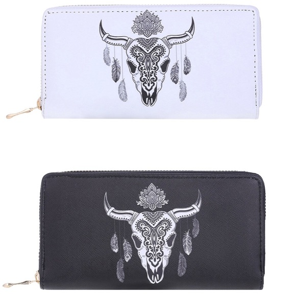 Skull & Arrow Shop Handbags - Bohemian Skull Wallet